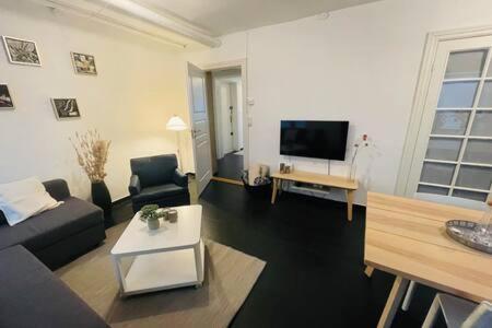 2 Bedroom Flat In Heart Of Vesterbro Copenhagen Exterior photo