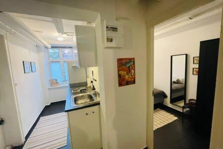 2 Bedroom Flat In Heart Of Vesterbro Copenhagen Exterior photo