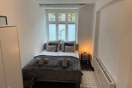 2 Bedroom Flat In Heart Of Vesterbro Copenhagen Exterior photo